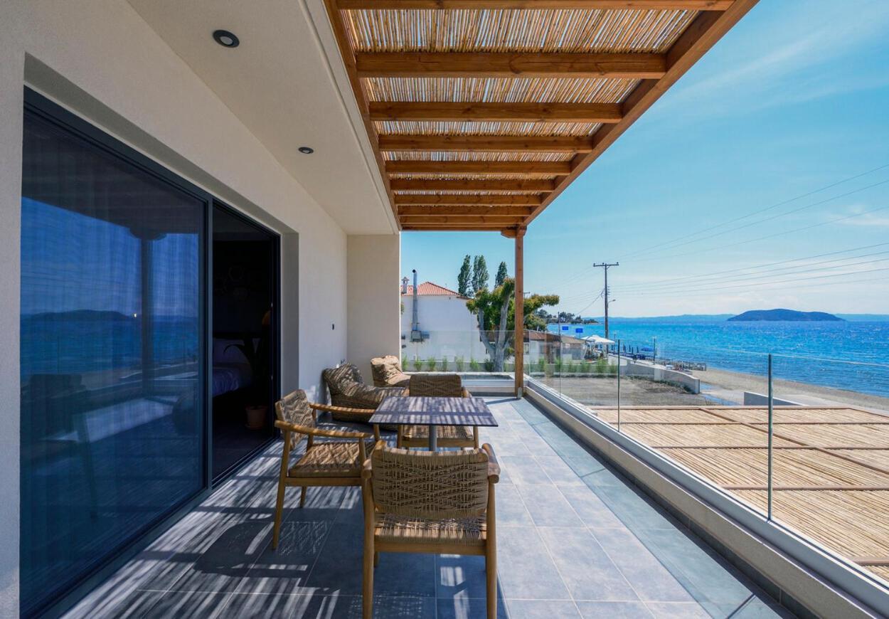 Amyntas Seafront Hotel Neos Marmaras Exterior photo