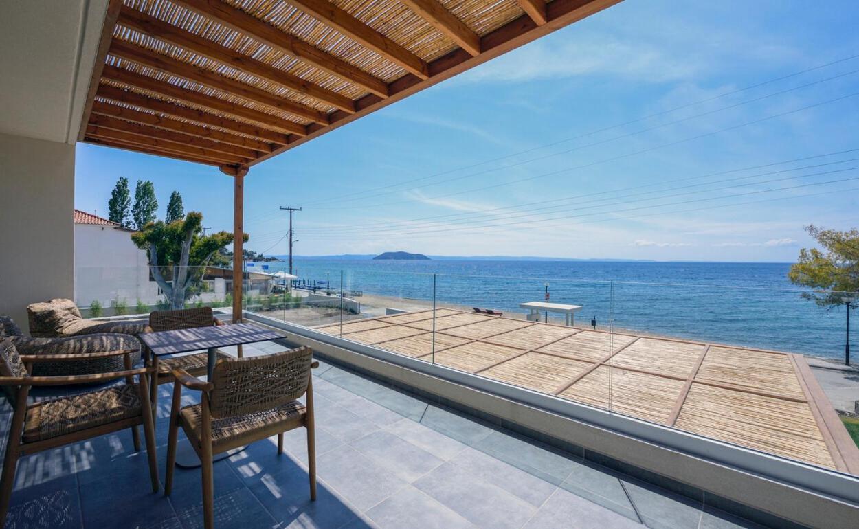 Amyntas Seafront Hotel Neos Marmaras Exterior photo