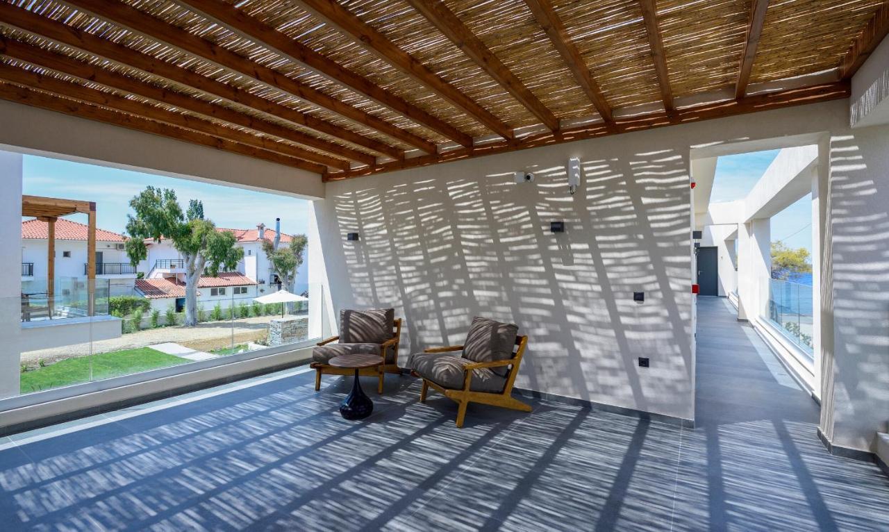 Amyntas Seafront Hotel Neos Marmaras Exterior photo