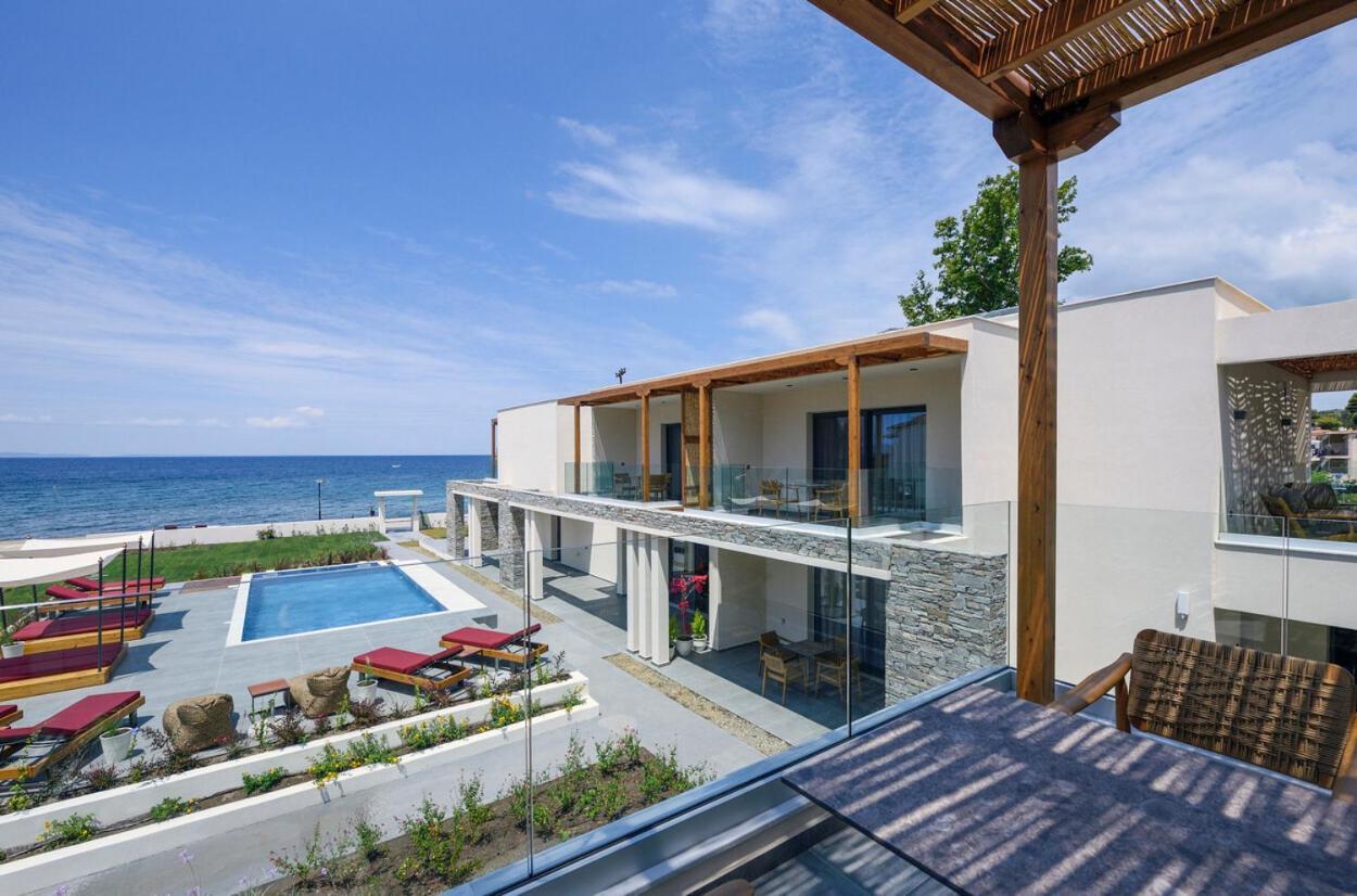 Amyntas Seafront Hotel Neos Marmaras Exterior photo